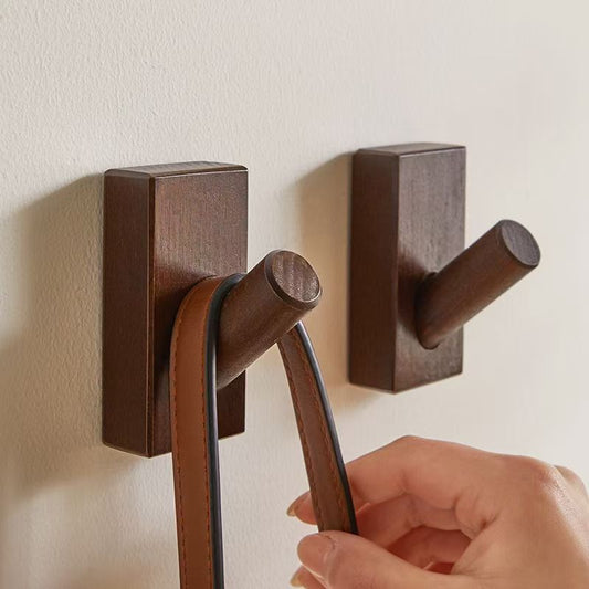 **Handgefertigter Holzhaken – Rustikaler Charme für Ihr Zuhause** 1