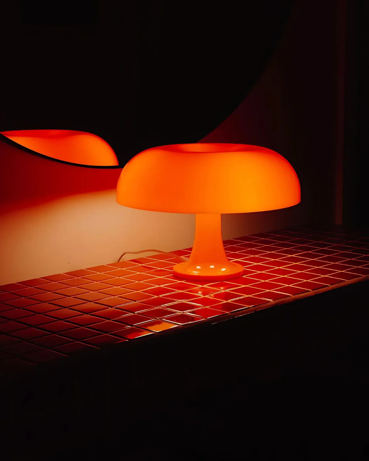 Bauhaus Tischlampe Retrokuppel - Zeitloser Retro-Charme