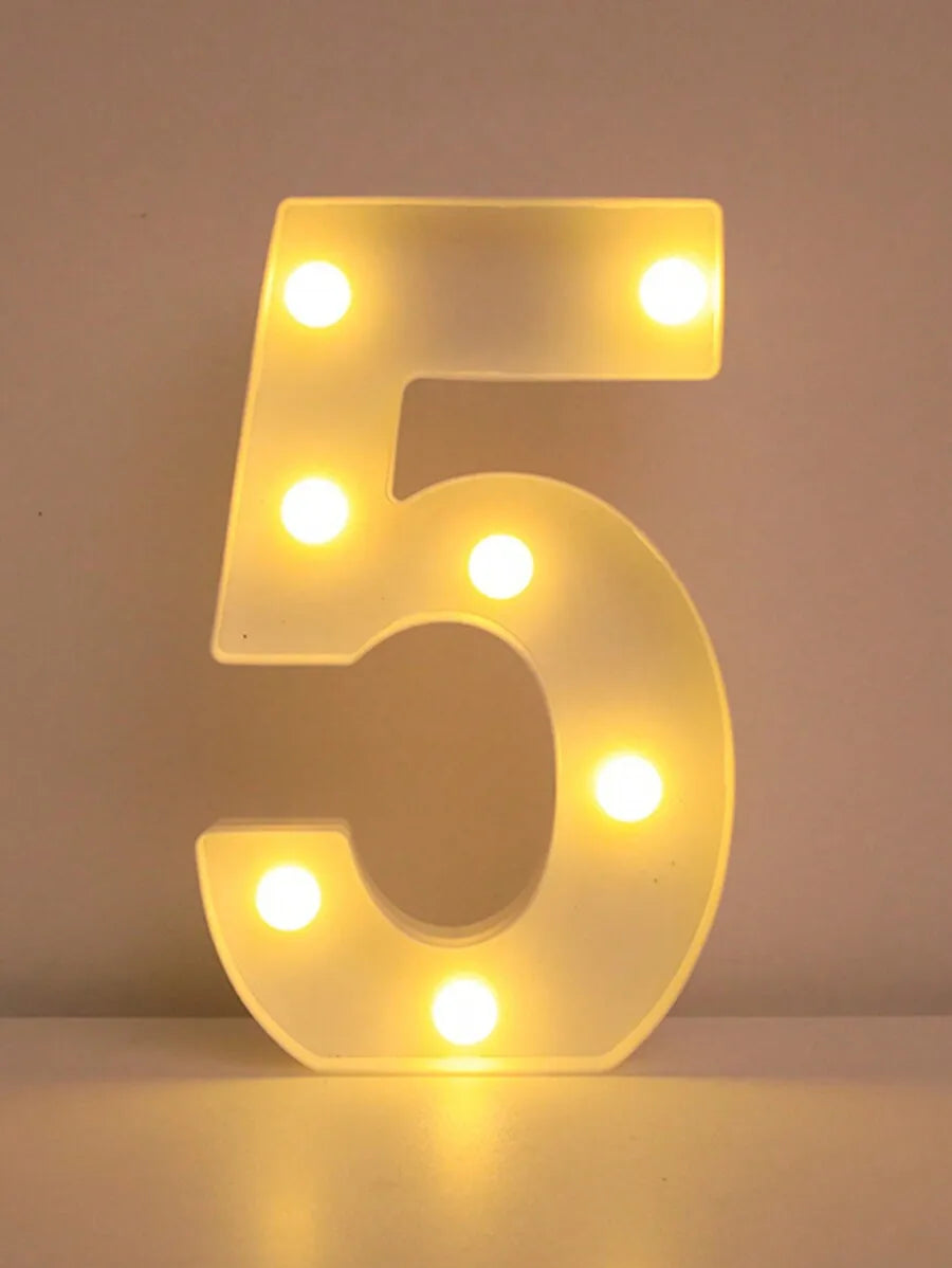 <strong>LED-Buchstabenlicht 21,8 cm</strong> – Leuchtende Dekoration für Feste und Anlässe 30